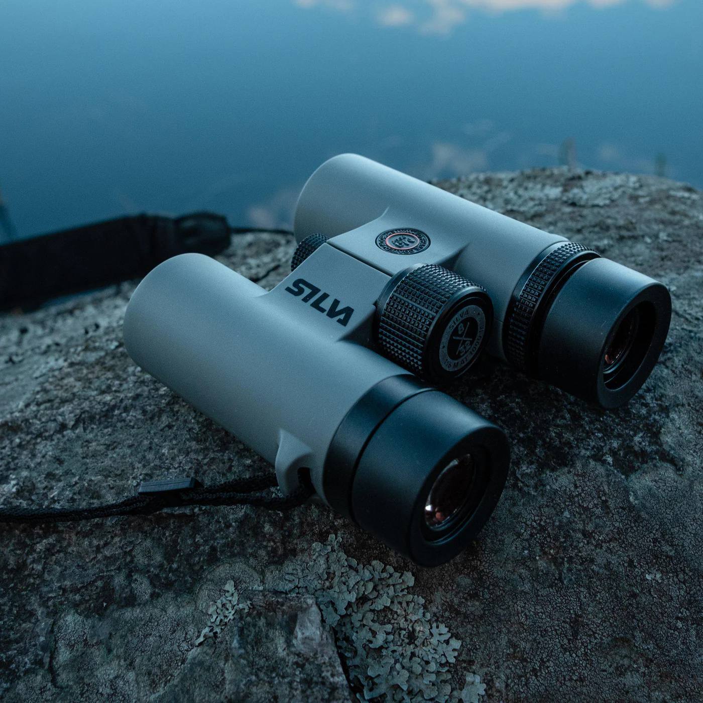 Expert 8x32 Binoculars