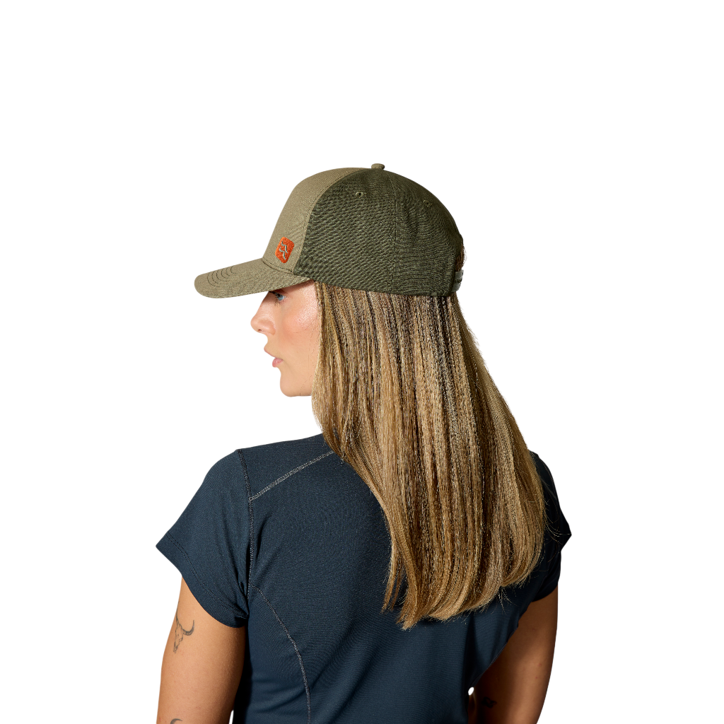 Calet Embroidery Cap