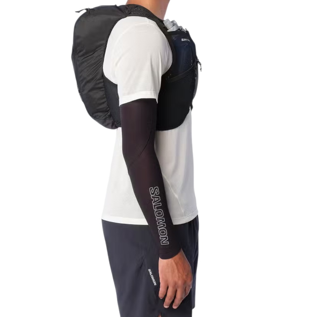 Active Skin 8L - Black / Metal