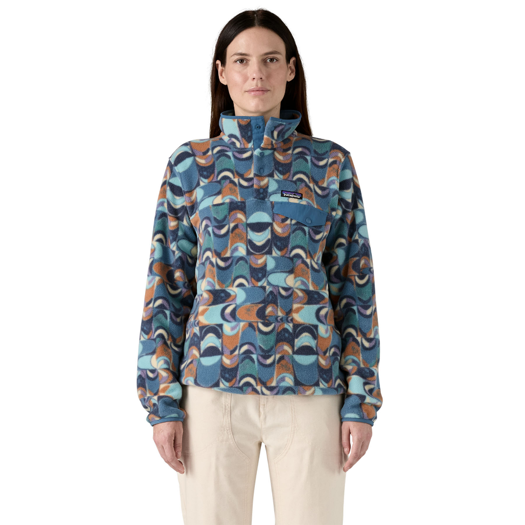 Patagonia Women&#39;s Lightweight Synchilla Snap-T Pullover Swallowtail Geo / Still Blue - Booley Galway